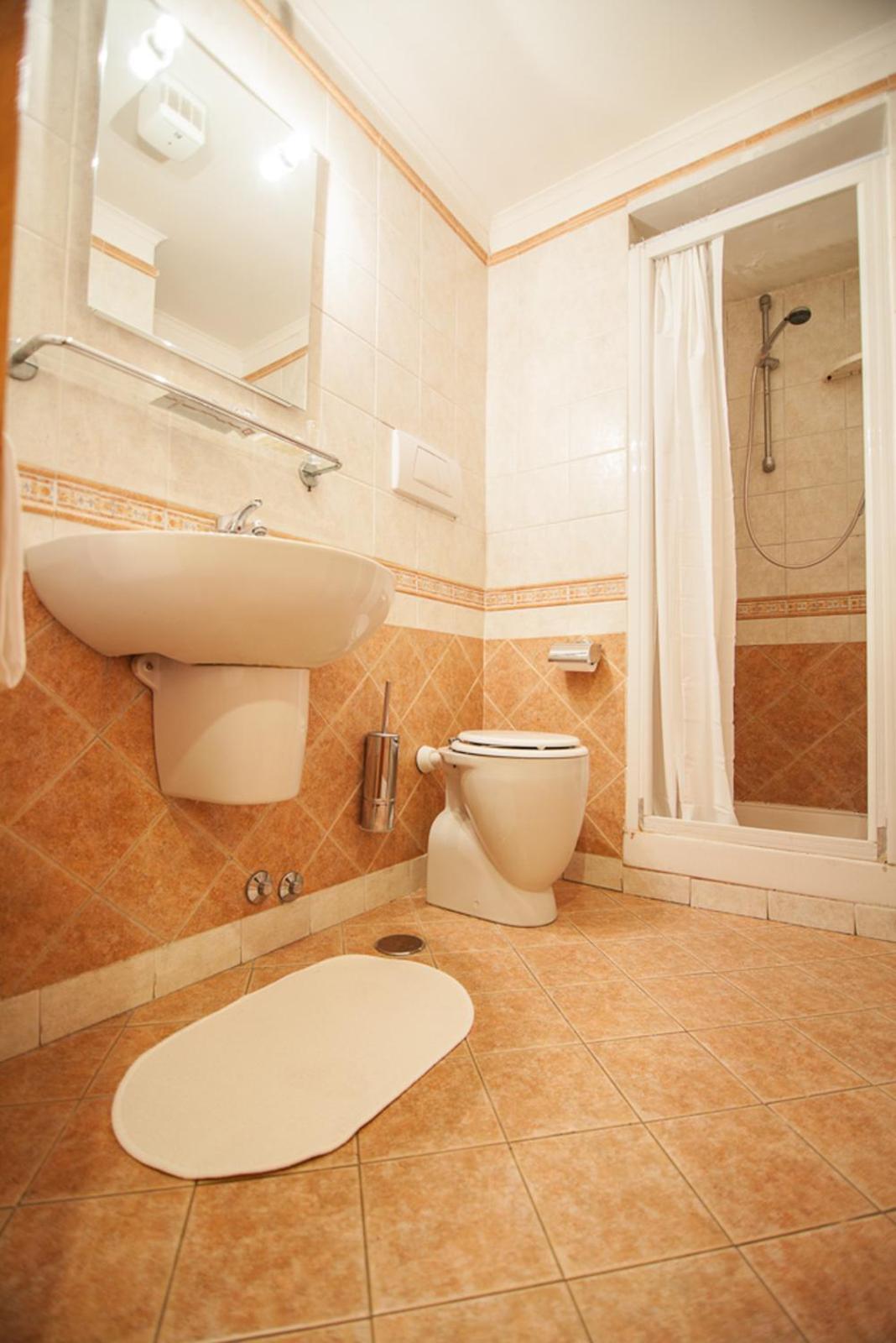 Hotel Pomezia